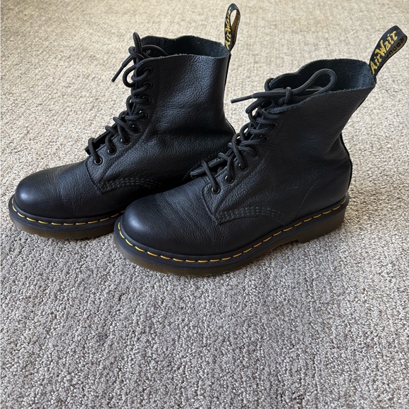 Dr. Martens Pascal Boots - Picture 2 of 6